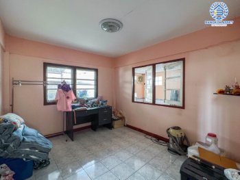 *****บ้านเดี่ยวมือสองย่านปทุมธานี ม.ชวนชื่นการ์เด้นวิลล์ บางเดื่อ-ปทุมธานี เนื้อที่กว้างขวางถึงเกือบ 62 ตร.ว. ฟังก์ชันจัดเต็ม 4 ห้องนอน 2 ห้องน้ำ 2 ที่จอดรถ บ้านสภาพดี บนทำเลแห่งการเดินทาง ใกล้ทางด่วน "ศรีสมาน" ราคาถูกสุดในย่านนี้!